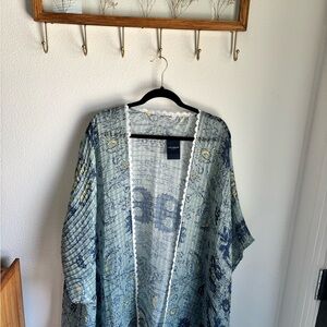 Lucky Brand Bohemian Style blue and Gray Kimono in size 3x!